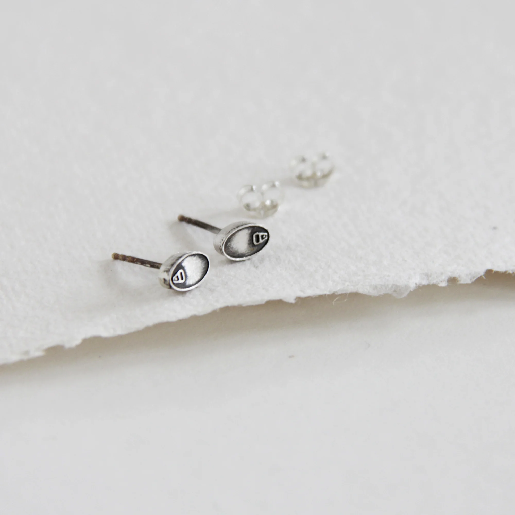 Mini pendientes de plata latas de conservas - Vacía la Nevera