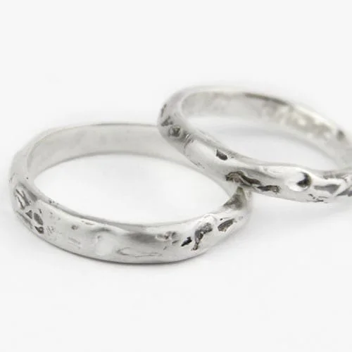 Silver engagement ring, organic texture - Vacía La Nevera Silver engagement ring, organic texture