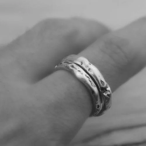Silver engagement ring, organic texture - Vacía La Nevera Silver engagement ring, organic texture