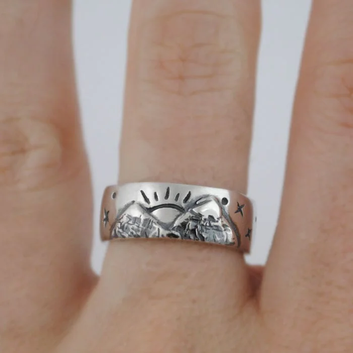 Silver Engagement Ring – Mountains, Sun and Moon - Vacía La Nevera Alianza de plata, Montañas, Sol y Luna