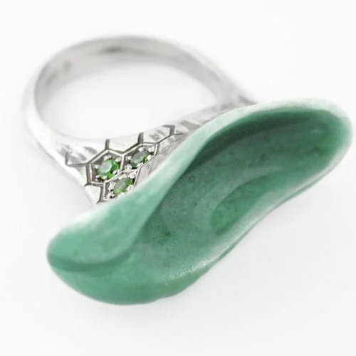 anillo de playa y circonitas esmalte nectar de abeja anillo de playa y circonitas esmalte nectar de abeja