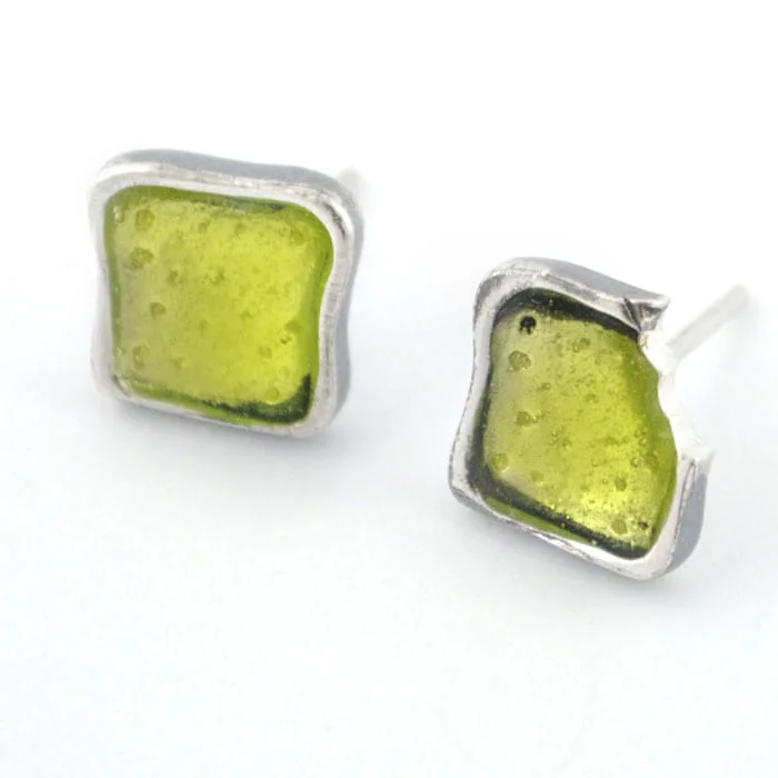 pendientes de plata y esmalte, tostadas de mermelada kiwi