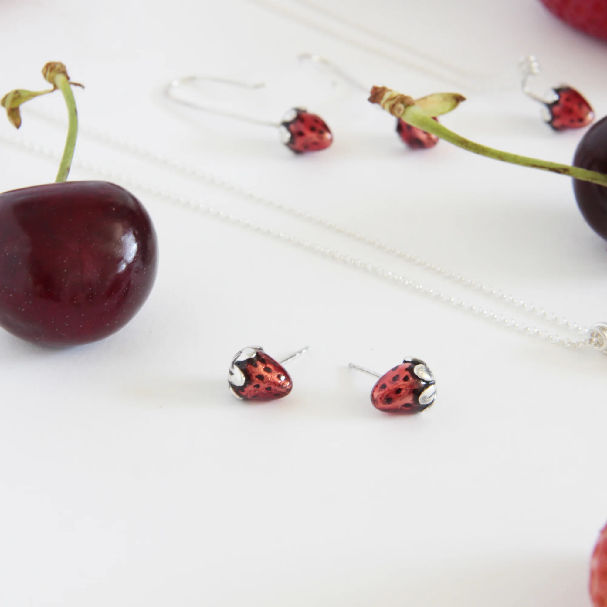 Pendientes de plata fresas