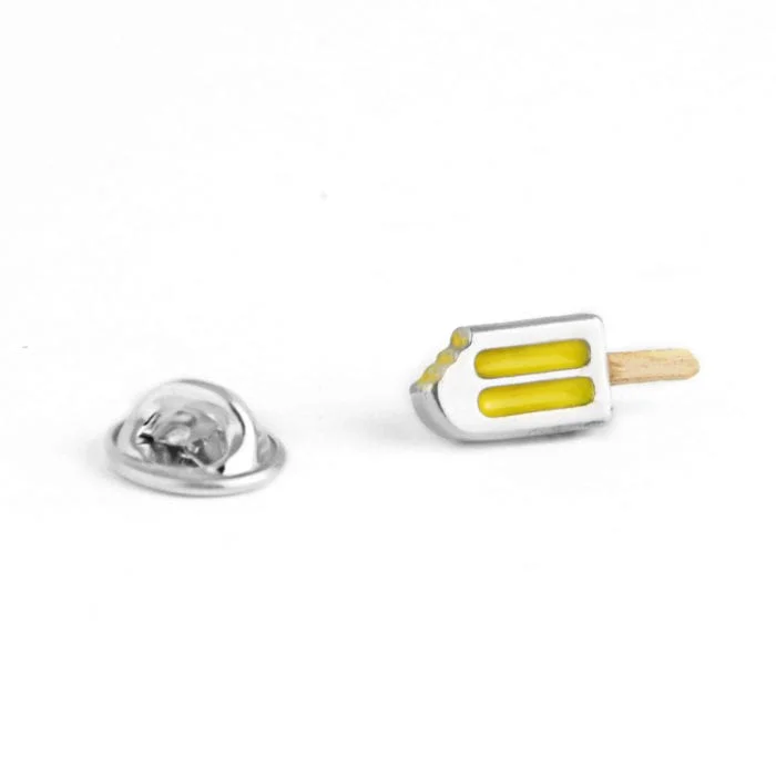 Pin de plata polo helado