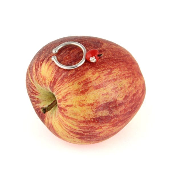 Silver ring apple