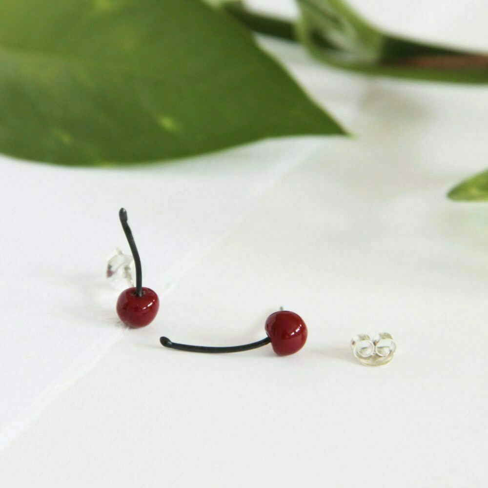 Pendientes de plata cerezas rojas