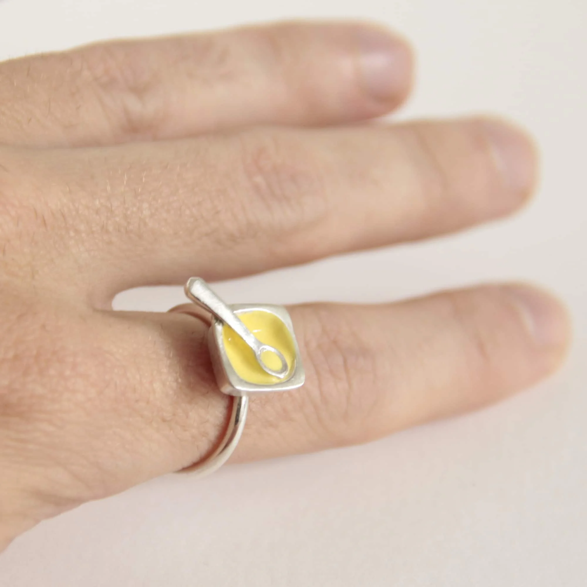 Anillo de plata ajustable. Joyas originales