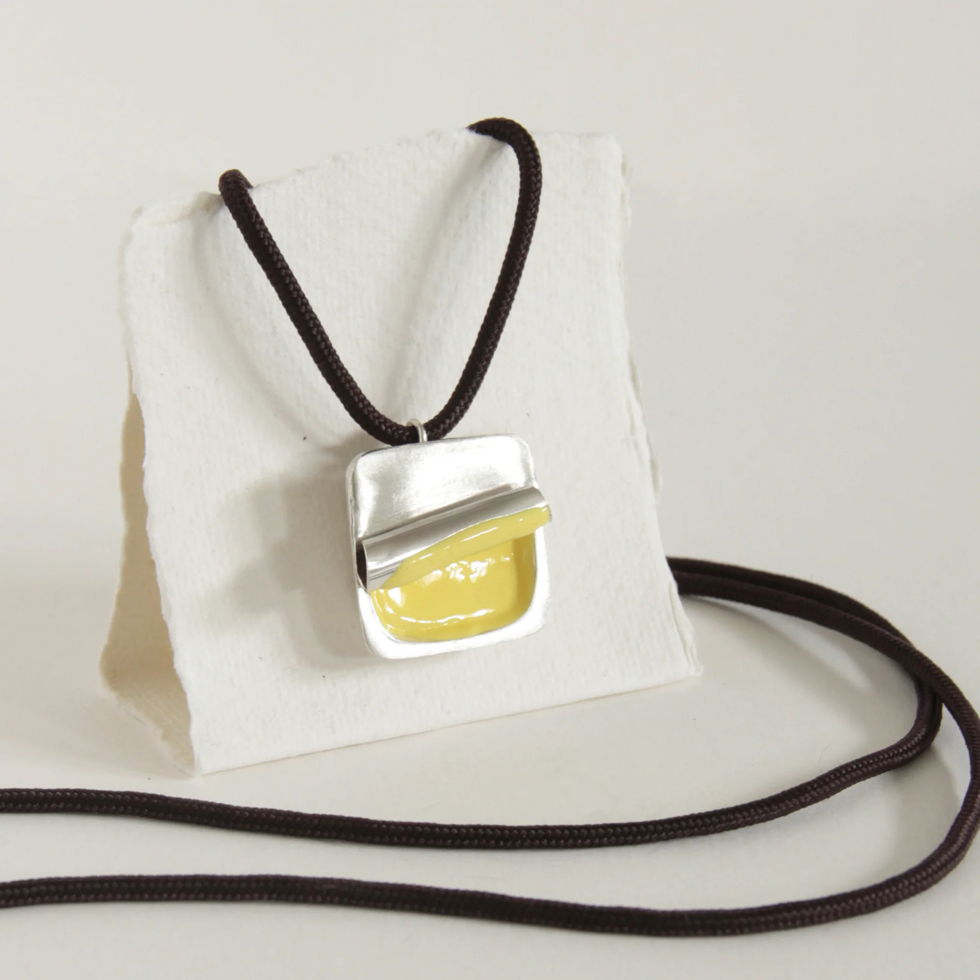 Colgnate-plata-natillas-XL-tapa-1-vacia-la-nevera - Vacía La Nevera