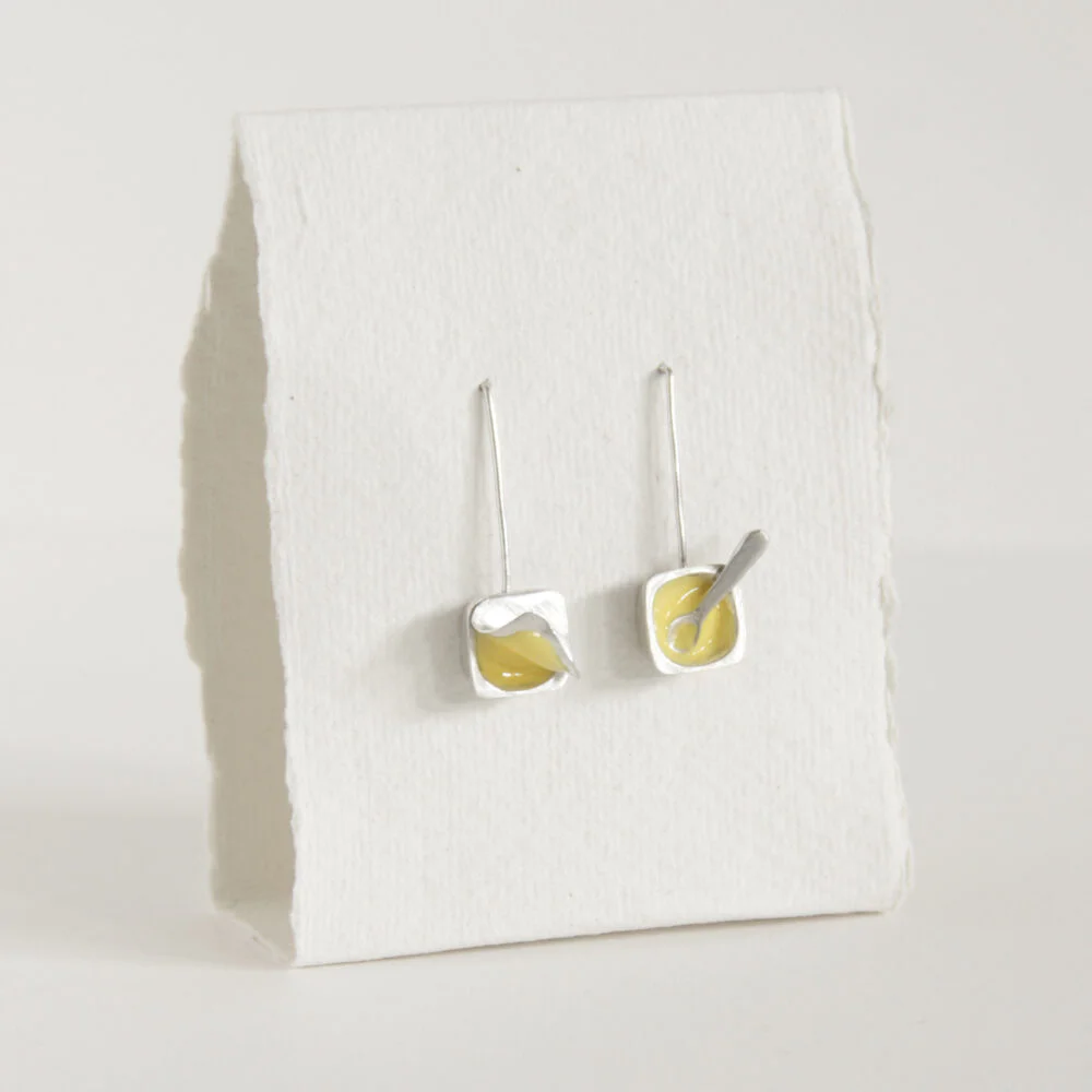 Pendientes de plata con forma de natillas