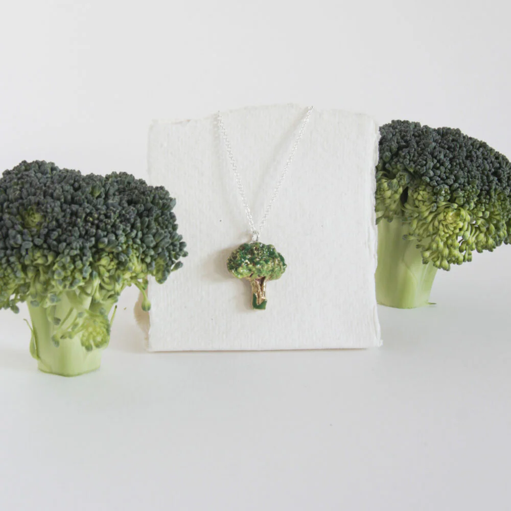 Silver chocker Broccoli
