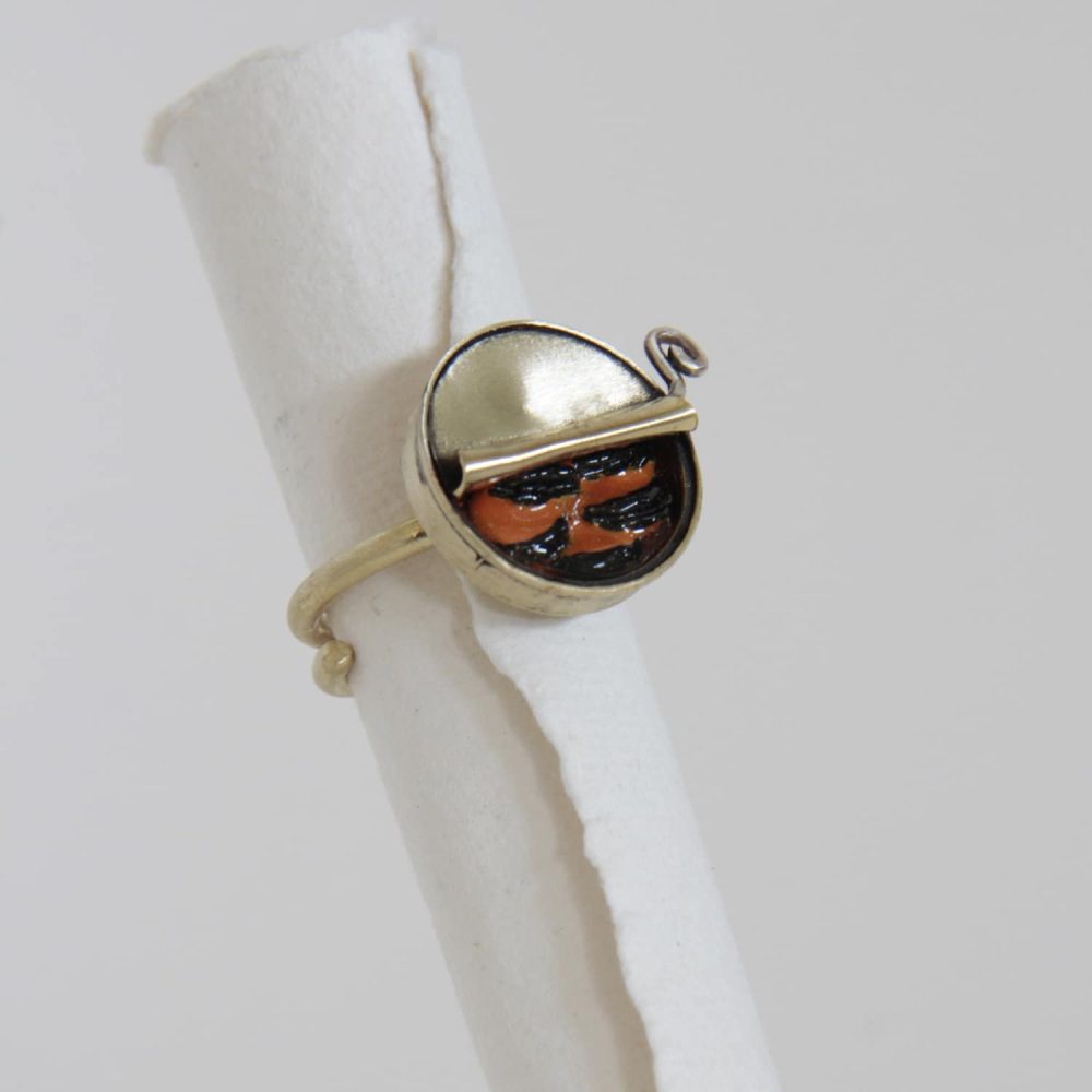 Anillo de latón Lata de Mejillones - Vacía La Nevera Anillo de latón Lata de Mejillones