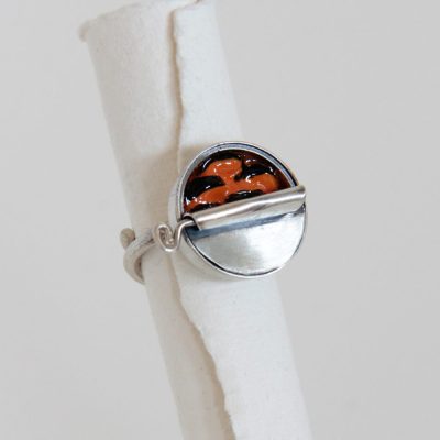 Anillo de plata, Lata de Mejillones