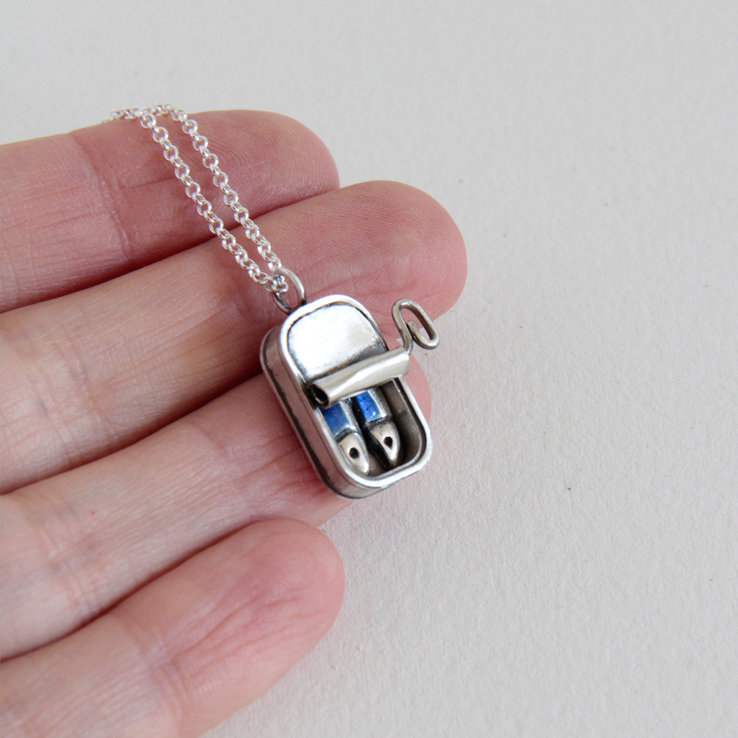 Gargantilla de plata Lata pareja de sardinas - Vacía La Nevera Gargantilla de plata Lata pareja de sardinas