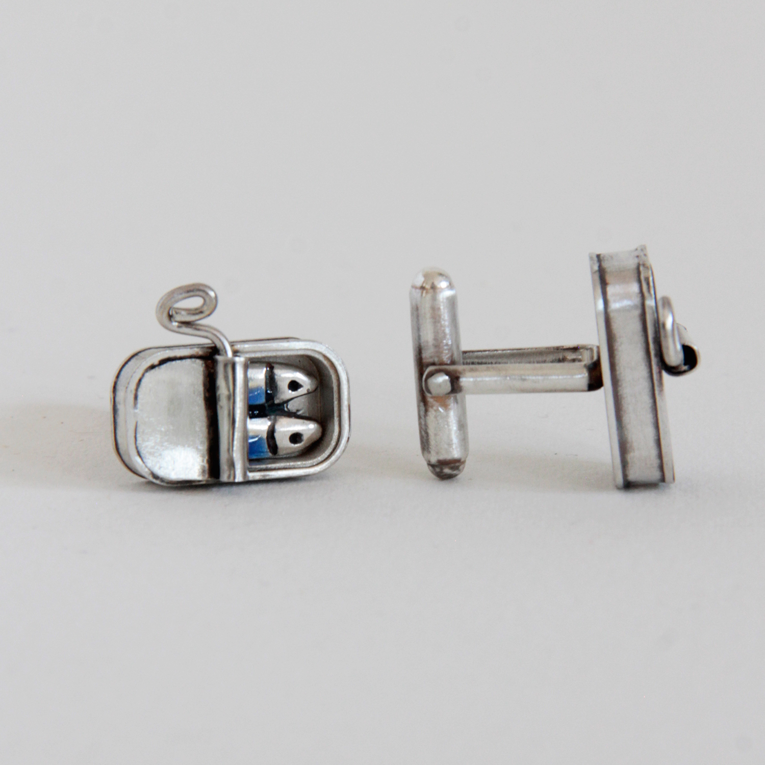 Gemelos de plata Lata de Sardinas - Vacía La Nevera Gemelos de plata Lata de Sardinas