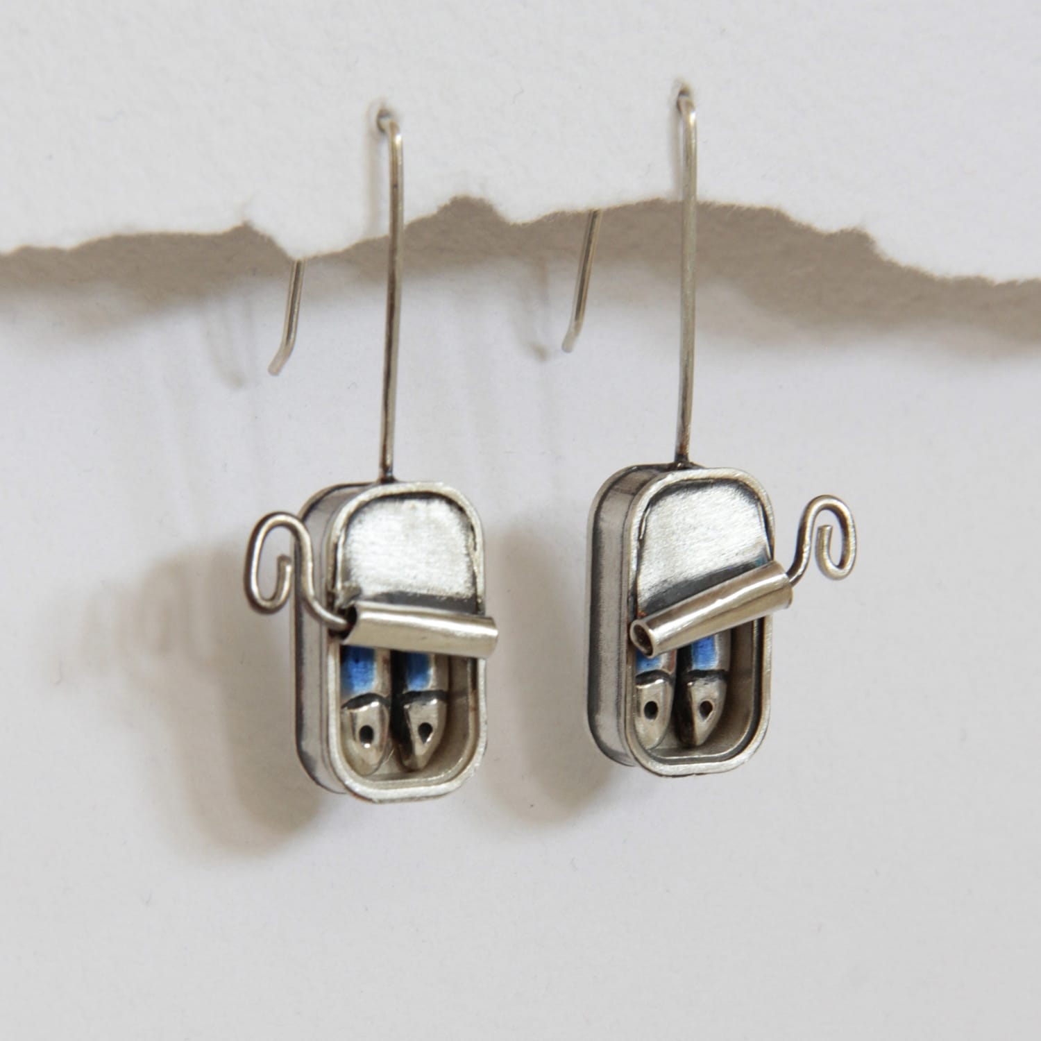 Pendientes-plata-lata-pareja-de-sardinas-1C - Vacía La Nevera Pendientes de plata Lata Pareja de Sadinas