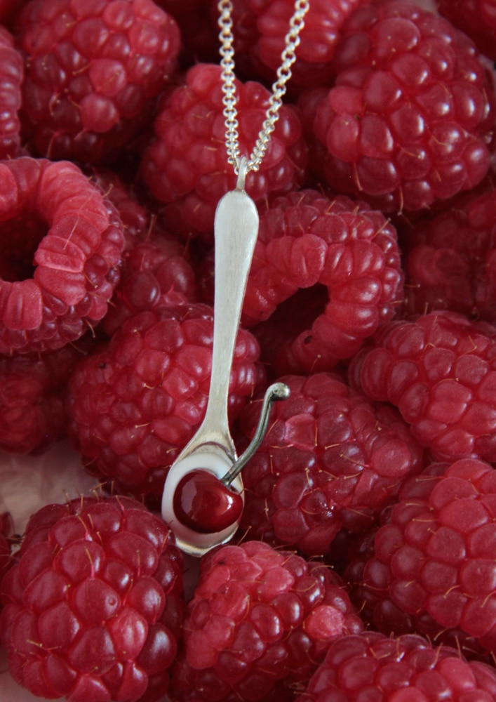 gargantilla de plata Cuchara con cereza y nata